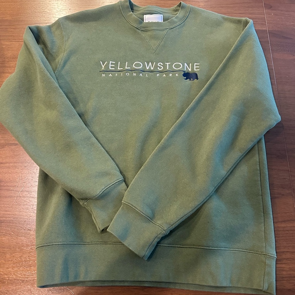 Gear For Sports Green Crewneck Sweater